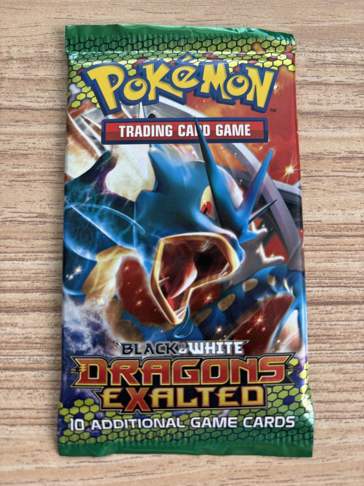 Pokémon TCG: Black & White Dragons Exalted Booster Pack – Gyarados Art – Factory Sealed – English – UK Stock